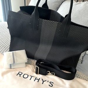 Rothy’s The Weekender in shadow black